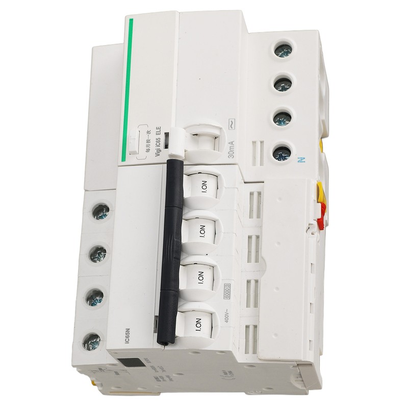 Miniature Circuit Breaker PA66 Flame Retardant Shell 4P and N