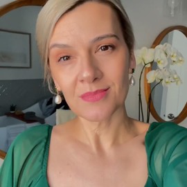 Trinckle Emerald Green Earrings, Christmas Earrings for Women Vintage Pearl Dangle Earrings Large Pearl Earrings 14k Gold Teardrop Emerald Green Costume Earrings for Teen Girls Christmas Jewelry Gifts