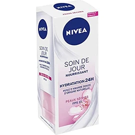 Nivea Moisturising Day Cream FPS15 24h - Tube of 50ml
