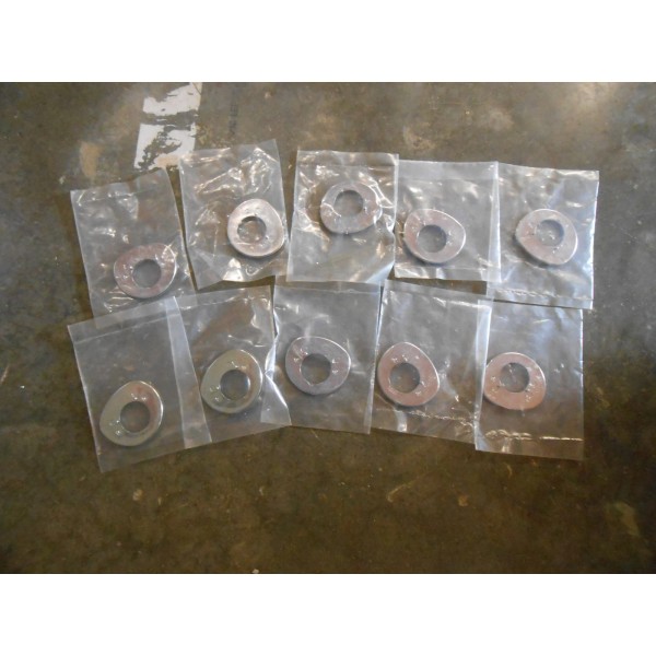 Rubbermaid Replacement Base Plate & Adhesive Washer (Qty-10) (F-3)