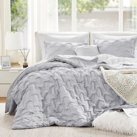 Comfort Spaces Comforter for King Size Bed, Ogee Ruched with Crinkle Texture, Breathable Comforter Set King, All Season Lightweight Bedding Set, Shams, Décor Pilow, King/Cal King Gray 4 Piece