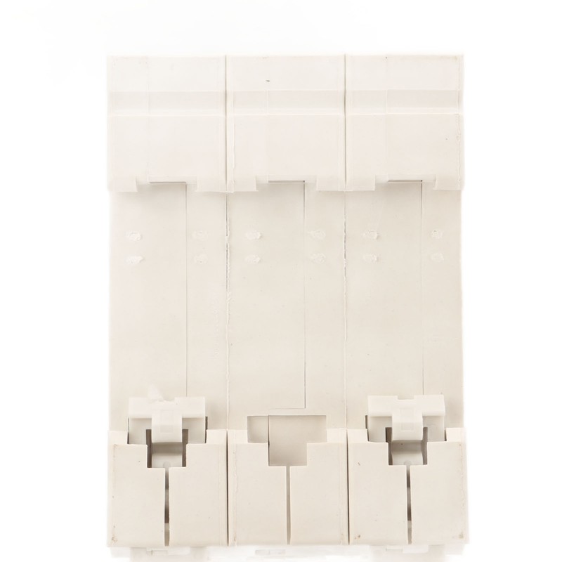 Miniature Circuit Breaker Flame Retardant Housing 3P Automatic Circuit Breaker