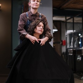 Barber Cape 63"x57" Hair Salon Capes Professional Hair Cutting Cape Black Waterproof Haircut Cape with Adjustable Snaps 5Pack