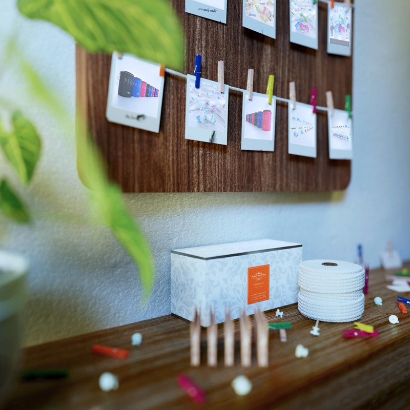 Mini Wooden Pegs with String (100 Pack) – 50 Natural