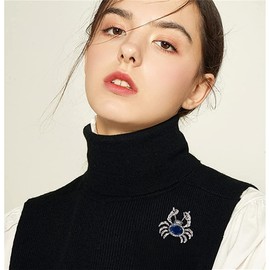 Rhinestone Crab Brooch Pin for Women Girls Unisex Silver Plated Blue Crystal Vintage Marine Animal Lapel Pins Cute Festival Decoration Christmas Birthday Party Jewelry Gift BFF