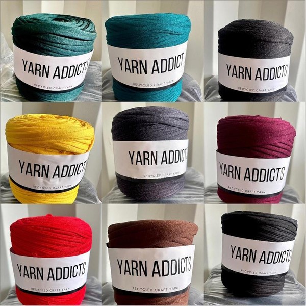 2 x 600-800g T-shirt yarn lots of colours in stock