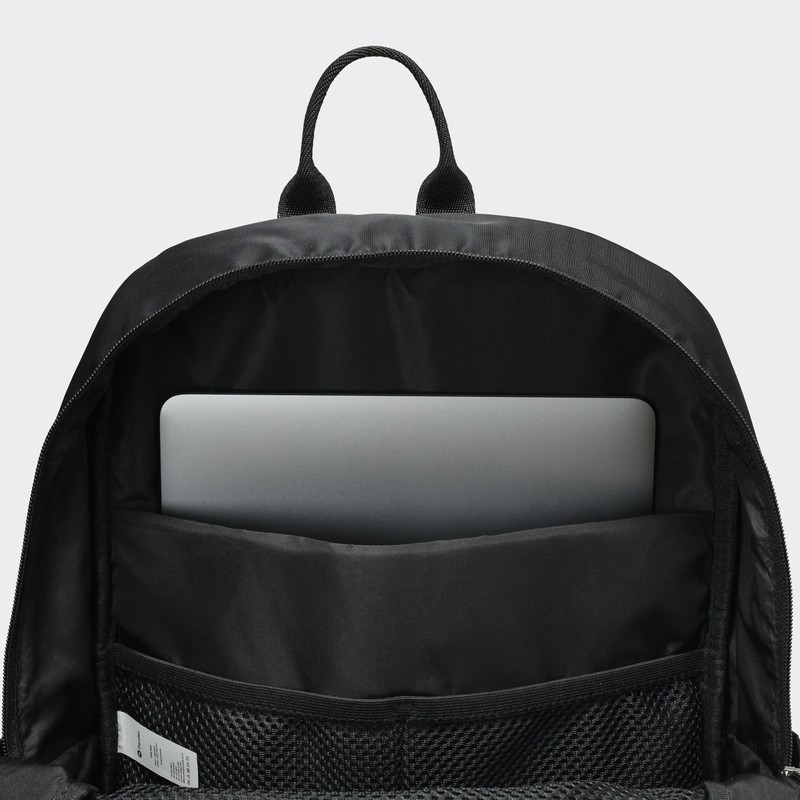 Pander 22L Casual Daypack Everyday Backpack with Luggage Sleeve Smooth