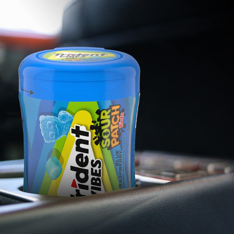 Trident Vibes SOUR PATCH KIDS Blue Raspberry Sugar Free Gum,