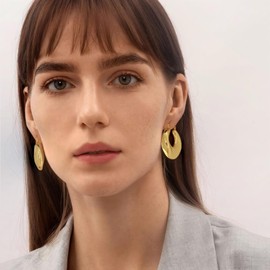 TOVABA Gold Geometric Hoop Earrings for Women 14k Trendy Statement Hoop Huggie Earrings Lightweight Chunky Hoop Earrings Hypoallergenic Hoop Earrings Jewelry for Gifts, Medium