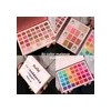 Paleta De 82 Sombras Estudiantil Con Rubor, Iluminador Y Con