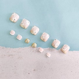 Gold Glitter Press on Toenails Short Square Fake Toe Nails with Flower Rhinestones Design Acrylic False Toenails Glossy Full Cover Stick on Toe Nails for Coquette Women 24 Pcs