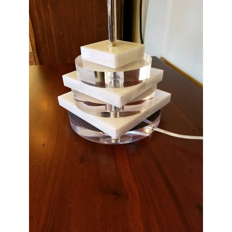 B&P Lamp® 5 Inch Diameter Round Clear Acrylic Lamp Base