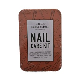 Corner Store En Route Corner Store Nail Care Kit in Tin.  #ENRNK12  5 piece set NEW
