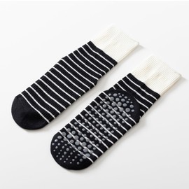 Yoga Pilates Socks with Grips for Women Non Slip Striped Cushioned Crew Socks for Barre Ballet Dance (One Size, Black)