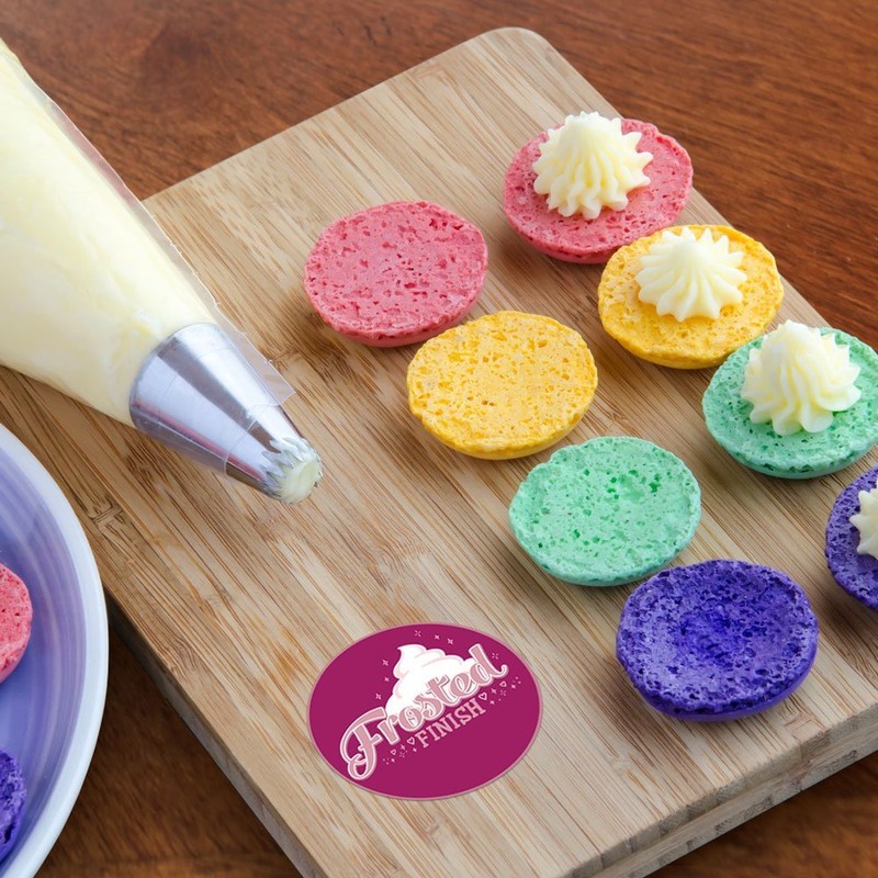 Professional 18-Piece Cake Decorating Tip Set by Frosted Finish­ -