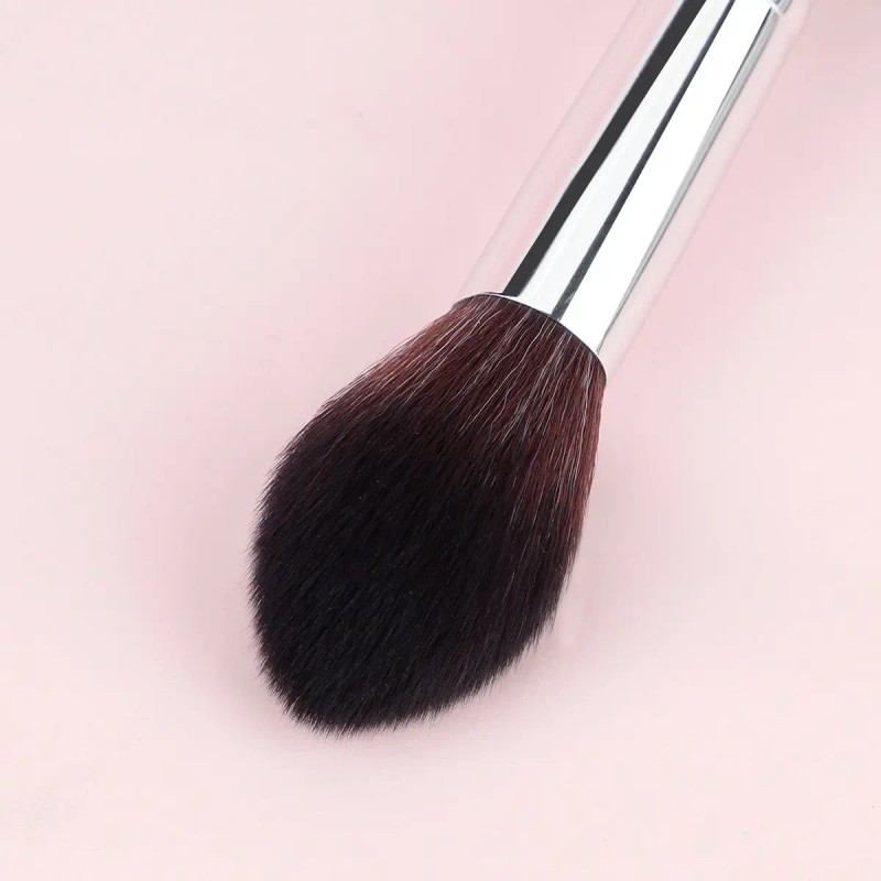 Pincel De Maquillaje Negro Con Punta Inclinada Simple