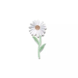 Patchwork Paradise White Daisy Flower Iron-On Embroidered Patch – Elegant and Fresh