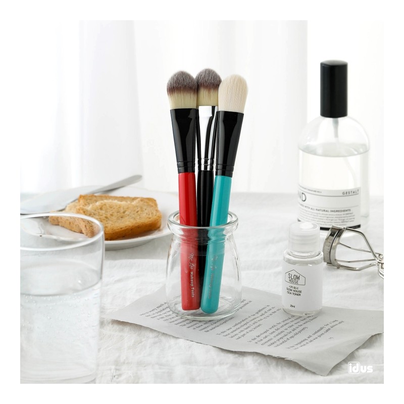 Glowing Flat Foundation Brush - Mint / 윤광 납작 파운데이션