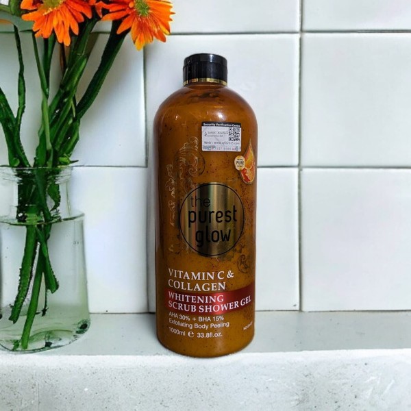 The Purest Glow Vitamin C & Collagen Lightening Scrub Shower