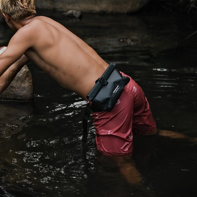 Waterproof Waist Pack Messenger Bag for Surfing, Snorkeling, Paddleboarding, River