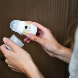 Abena Deo Roll-On Antiperspirant For Sensitive Skin, Colourant and Fragrance Free - 50 ml