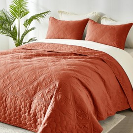 Senville King Size Quilt Bedding Set,Burnt Orange King/Cal King Quilt Set,3Piece Lightweight Soft Bedspread Coverlet with Pillowsham,Floral Patchwork Pattern Bed Cover,All Season(Burnt Orange,96X110)