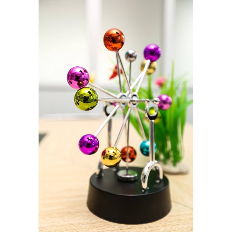 ScienceGeek Kinetic Art Universe - Electronic Perpetual Motion Desk Toy