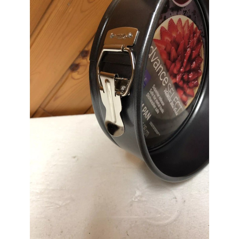 Wilton Advance Select Premium Nonstick 9in Springform Pan New