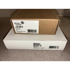 JCI New J2351 Smoke Detector And B300-6 Base, Johnson Controls.