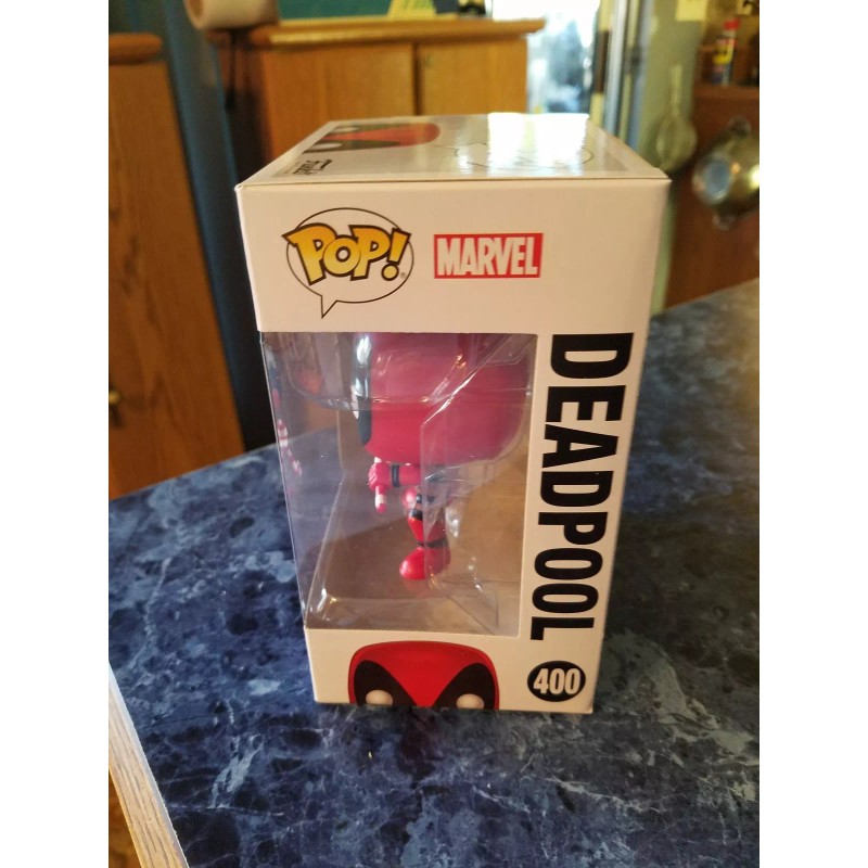 FUNKO POP! DEADPOOL - HOLIDAY #400~ NEW~ MINT CONDITION~ DEADPOOL