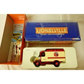 CORGI US50602 LIONELVILLE MACK AC DELIVERY TRUCK - H.P. HOOD & SONS 1:50 Scale