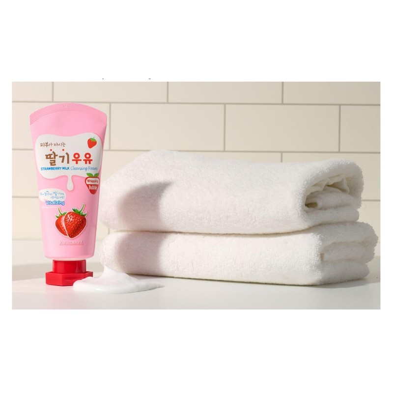 KWAILNARA Strawberry Milk Cleansing Foam 120ml