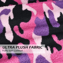 Camo Fleece Throw Blanket for Sofas, Lightweight Soft Warm Winter Couch Throw, Cozy Blanket Chair Single Bed, 150 x 130 cm Pink Camo