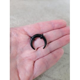 Zaya Body Jewelry 6g 4mm Pair Black Steel 00g 0g 2g 4g 6g 8g 10g 12g Ear Plugs Tunnels Tapers Pinchers Horseshoes Gauges Septum (6g 4mm)