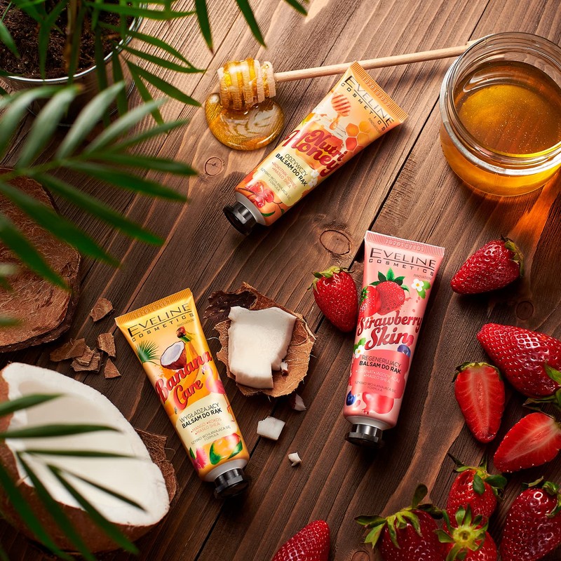 Eveline Cosmetics Strawberry Regenerating Hand Lotion 50ml