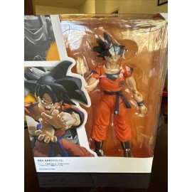 Bandai Dragonball Z ~ SH Figuarts ~ GOKOU (A SAIYAN RAISED ON EARTH) ACTION FIGURE