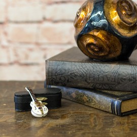 Electric Guitar Miniature Replica White 1.5 x 3 Resin Stone Tabletop Figurine