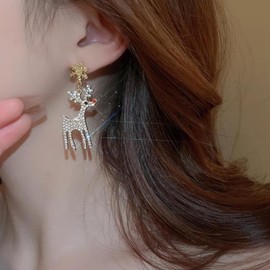 W WEILIRIAN Boho Christmas Reindeer Earrings Gold Snowflake Earrings Sika Deer Dangle Earrings Crystal Reindeer Earrings Snowflake Earrings Sparkling Festival Earrings Jewellery for Women, Glass