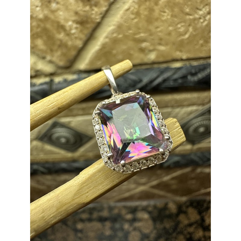 8ct Rainbow mystic Topaz 925 Solid Sterling Silver Pendant 20mm