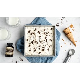 Nielsen-Massey Pure Vanilla Bean Paste for Baking and Cooking, 32 Ounce with Gift Box