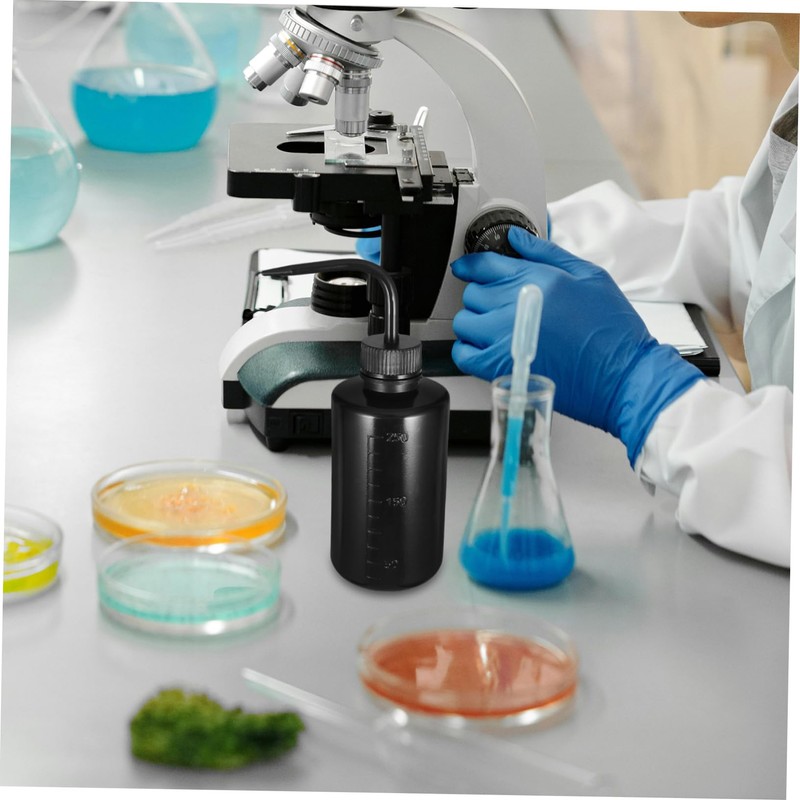 Ipetboom 4pcs Plastic Washing Bottle Graduated Lab Wash Bottle with