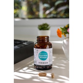 Viridian Viridian - Essential Woman Multivitamin - 60 Veg Caps | Bioavailable Nutrients & Botanical Extracts | Energy & Vitality, Tiredness & Fatigue, Skin & Hair | Nutritionist Formulated