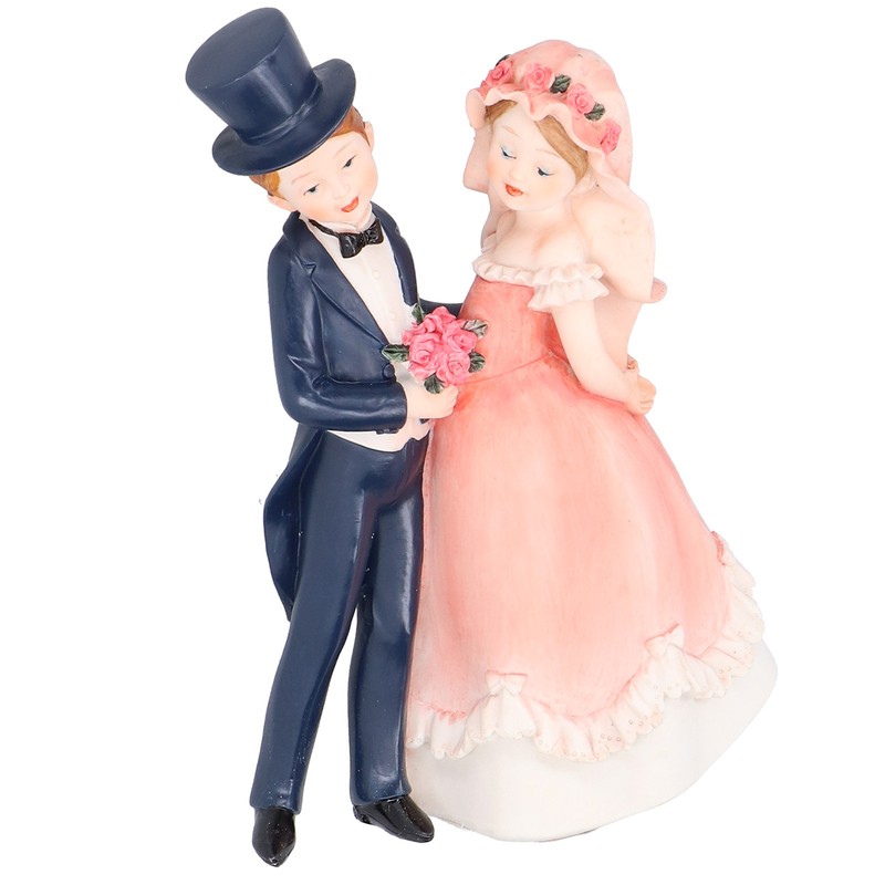 European Style Couple Craft Figurine Resin Craftwork Table Ornaments Home