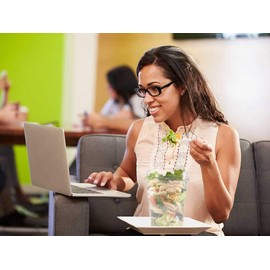 HomeyGear 32 oz - 8 Pack Twist Top Food Deli Containers Screw And Seal Lids, Stackable Reusable Quality Plastic Storage Containers with Screw-on Lids - BPA Free