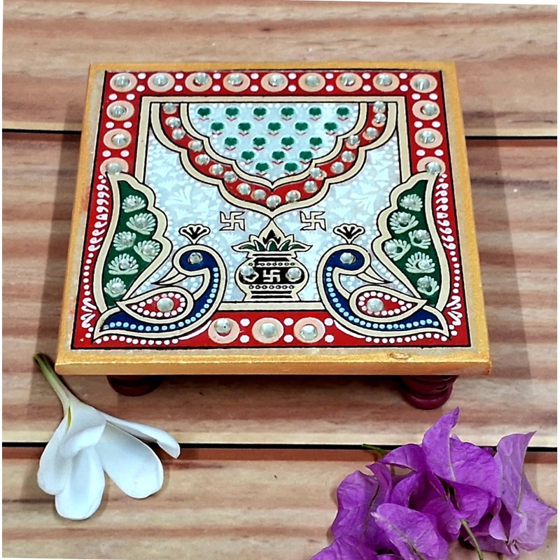 Purpledip Marble Platform (Plinth): Square Ethnic Handpainted Chowki for God