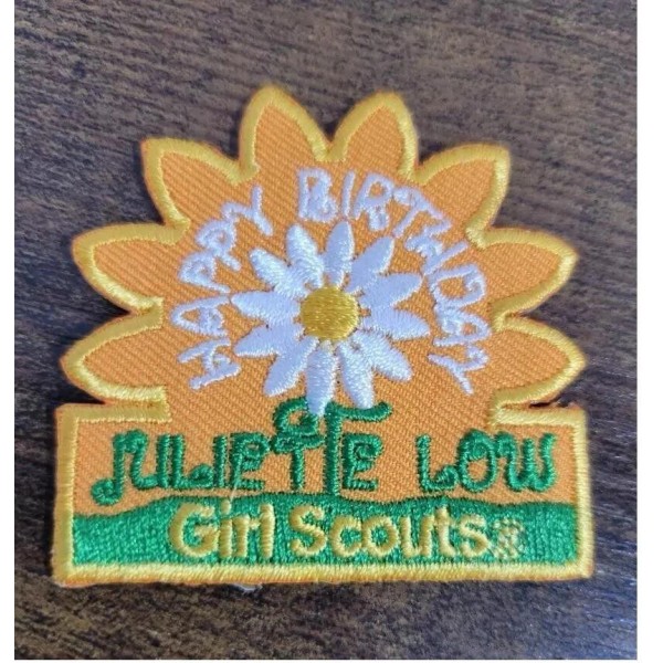 Girl HAPPY BIRTHDAY JULIETTE LOW Daisy Flowers Fun Patches Badge