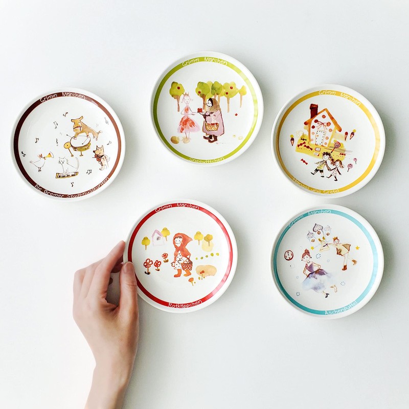 Mino Sarara Dinnerware Set, Grimm Fairy Tale Plate Set of