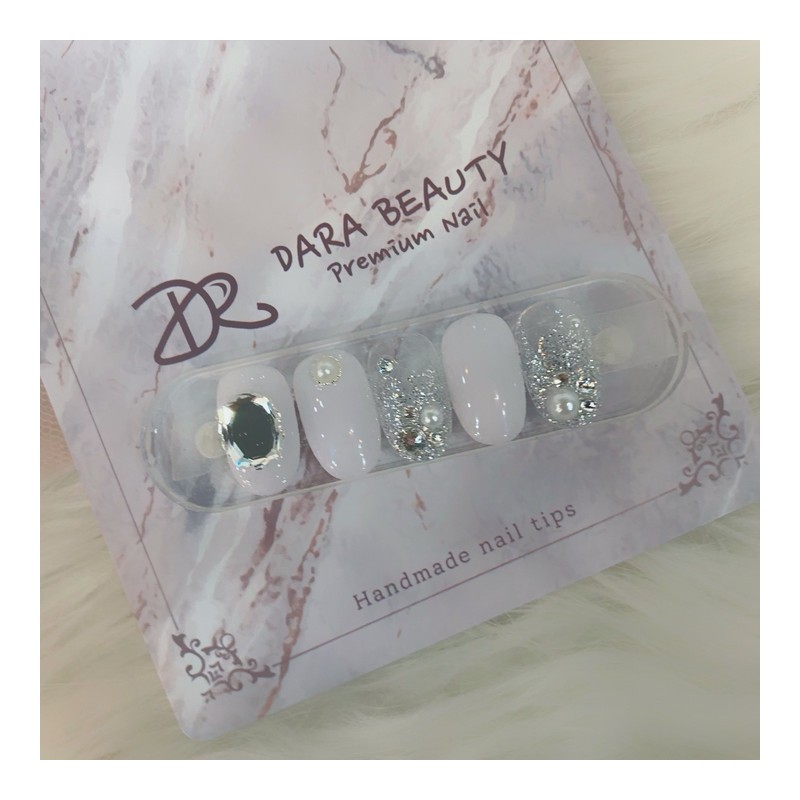 Next day delivery⭐Winter white syrup glitter nail⭐ / 다음날발송⭐겨울 화이트시럽