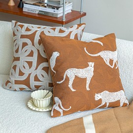 Horseshoe Pattern Pillow Cover Luxury Leopard Cheetah Jacquard Embroidery Decorative Throw Pillow Cushion Cover for Sofa Bedroom Living Room Decor 18x18 Inch (Brown2)