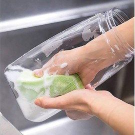 High Heat Resistant One-touch Airtight Pitcher 2.3QT (74oz) for Water, Coffee, Tea, & Other Hot or Cold Beverages | Leak Proof & Space Saving, Dishwasher Safe | Made in Japan